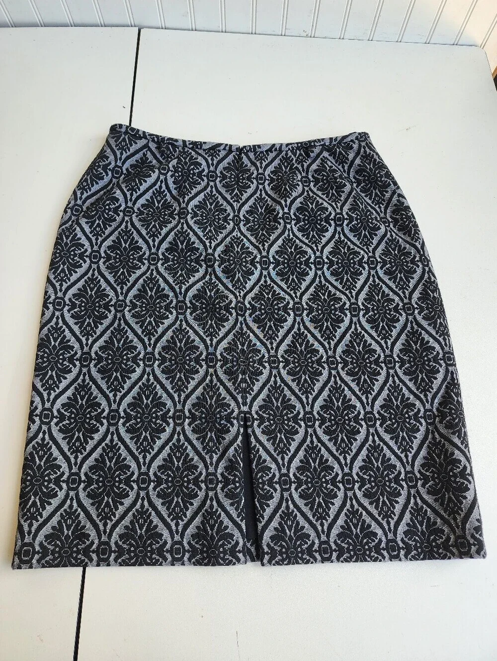Tahari Arthur S. Levine Womens Pencil Skirt Black Damask Lined Zip Back Slit 8